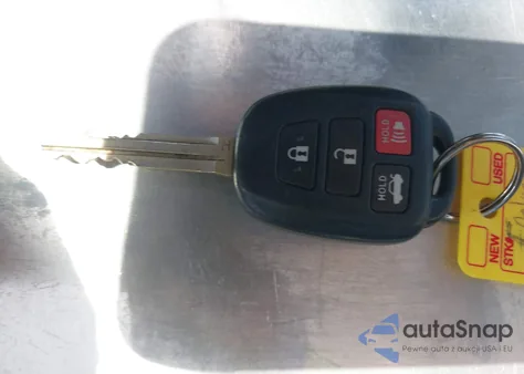 2017 Toyota Corolla Le z USA, uszkodzony, nr VIN 2T1BURHE6HC838732